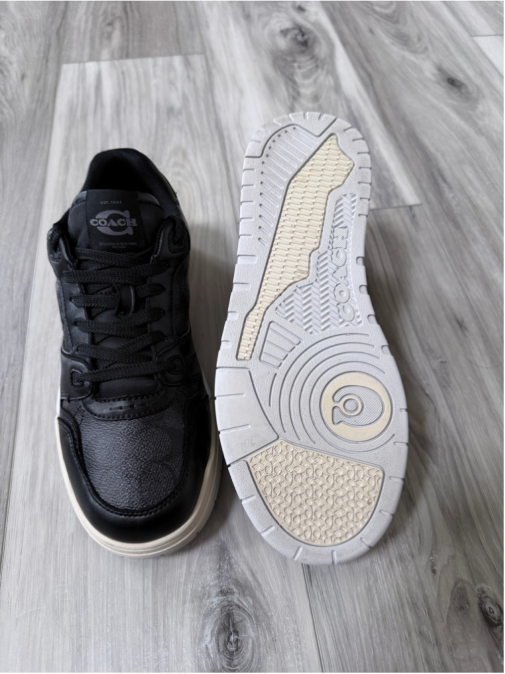 Coach CCN65 Black Leather Low Top Sneakers Women’s 9.5B White Sole